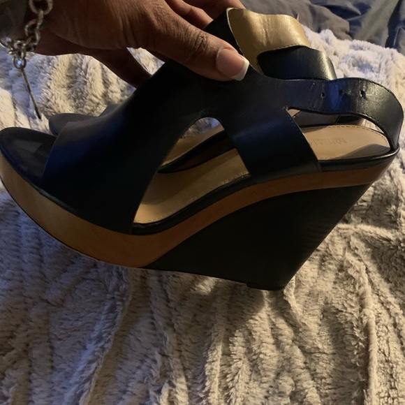 Michael Kors  wedges - Picture 2 of 2
